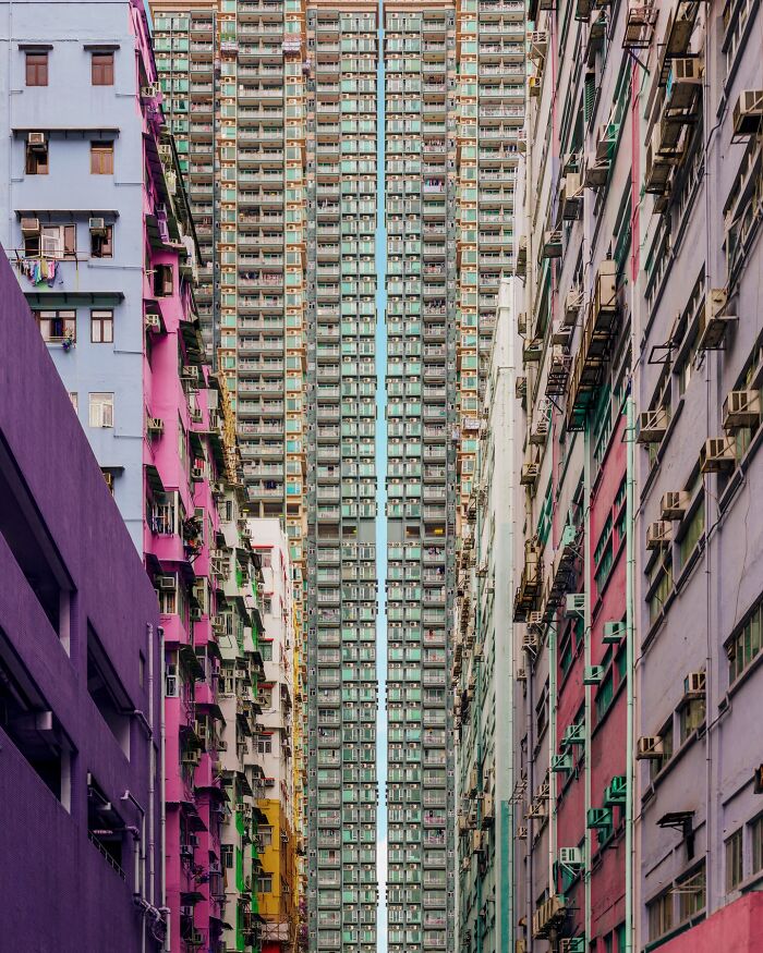 This Photographer Turns 71 Must-See Architectural Locations Into Perfectly Composed Images This Photographer Turns 71 Must-See Architectural Locations Into Perfectly Composed Images