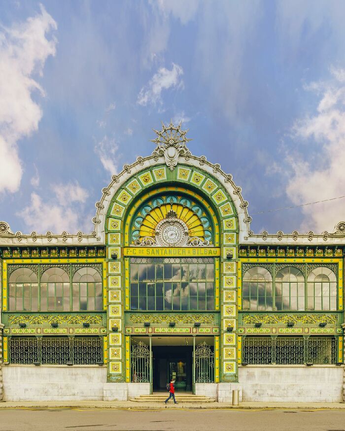 This Photographer Turns 71 Must-See Architectural Locations Into Perfectly Composed Images This Photographer Turns 71 Must-See Architectural Locations Into Perfectly Composed Images