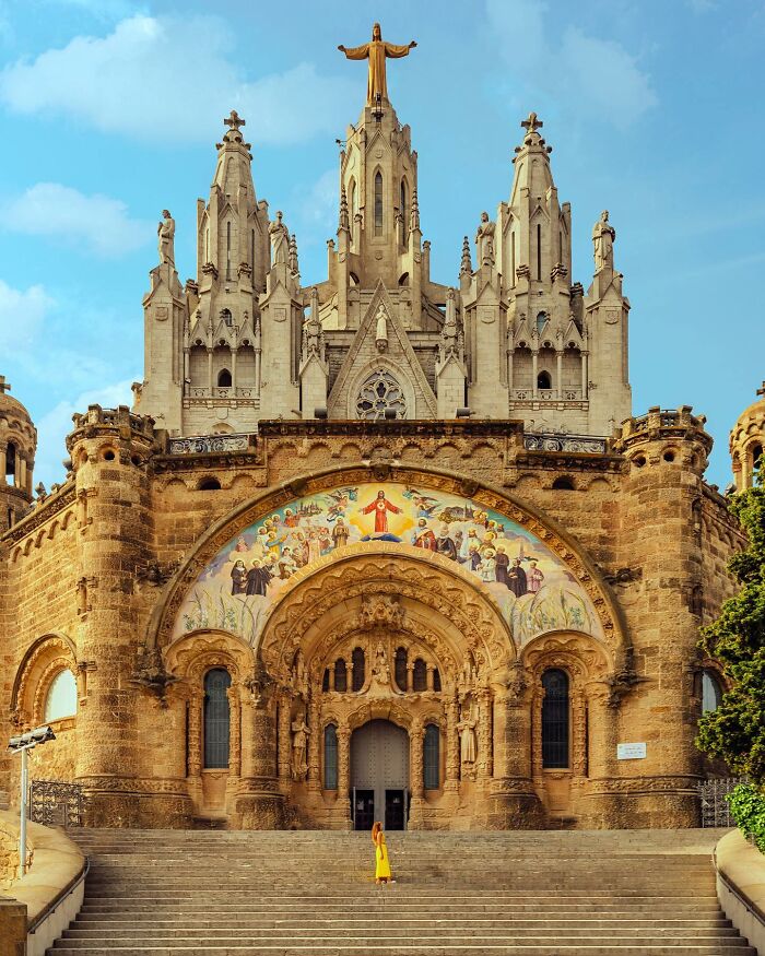 This Photographer Turns 71 Must-See Architectural Locations Into Perfectly Composed Images This Photographer Turns 71 Must-See Architectural Locations Into Perfectly Composed Images