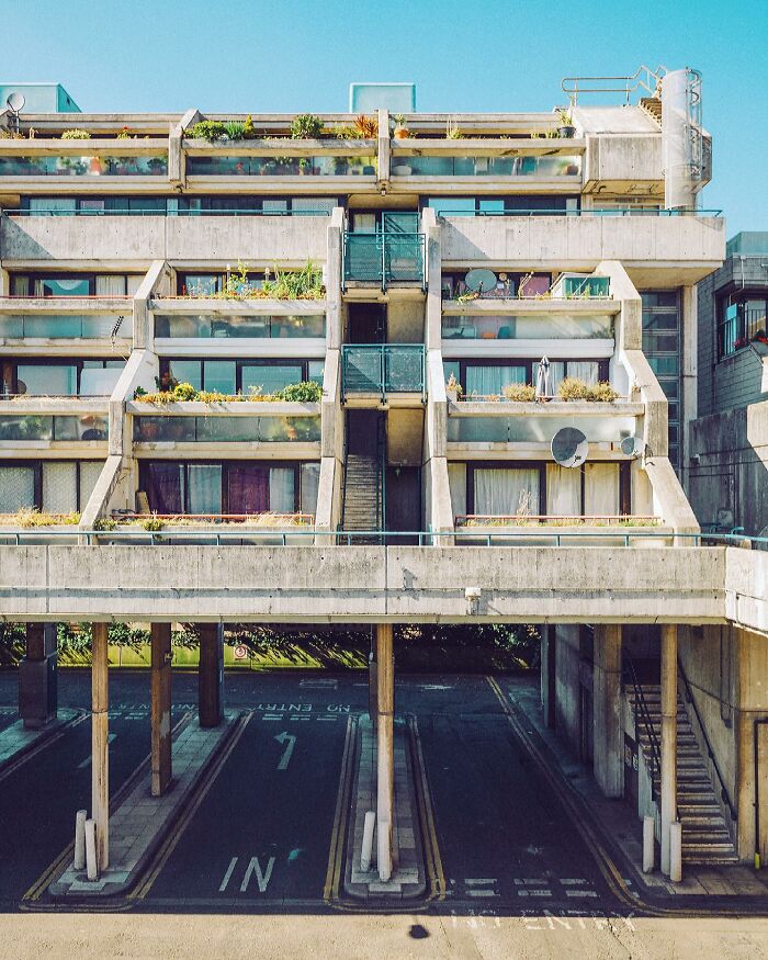 This Photographer Turns 71 Must-See Architectural Locations Into Perfectly Composed Images This Photographer Turns 71 Must-See Architectural Locations Into Perfectly Composed Images