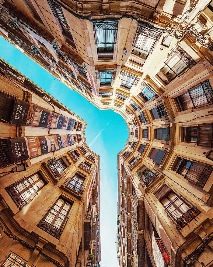 This Photographer Turns 71 Must-See Architectural Locations Into Perfectly Composed Images This Photographer Turns 71 Must-See Architectural Locations Into Perfectly Composed Images