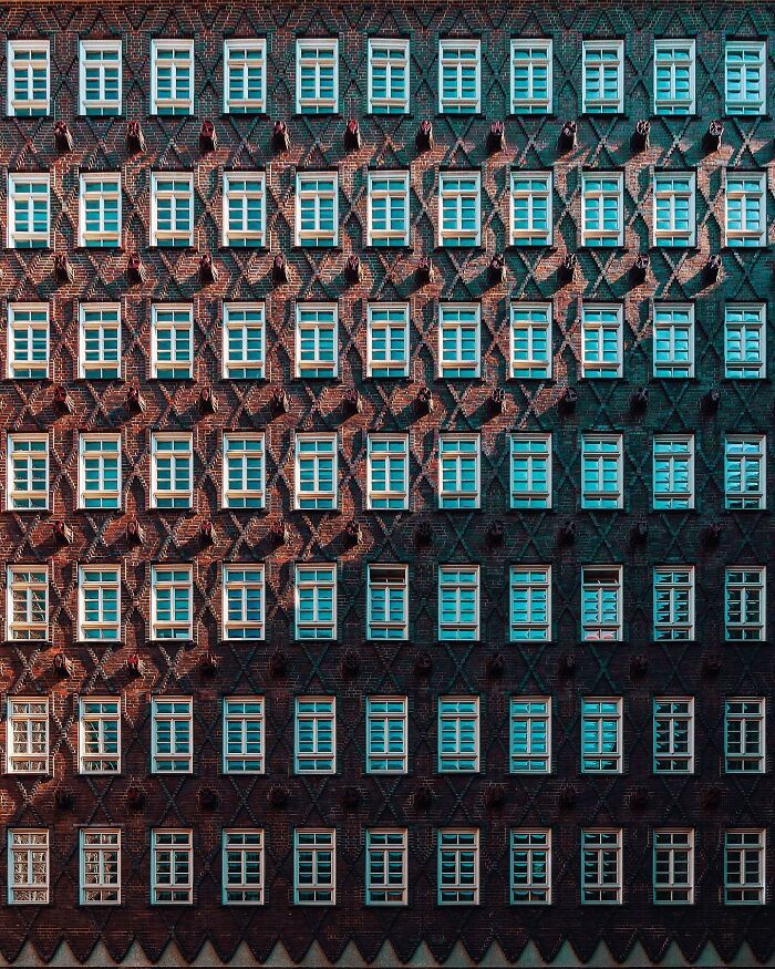 This Photographer Turns 71 Must-See Architectural Locations Into Perfectly Composed Images This Photographer Turns 71 Must-See Architectural Locations Into Perfectly Composed Images