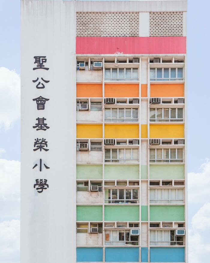 This Photographer Turns 71 Must-See Architectural Locations Into Perfectly Composed Images This Photographer Turns 71 Must-See Architectural Locations Into Perfectly Composed Images