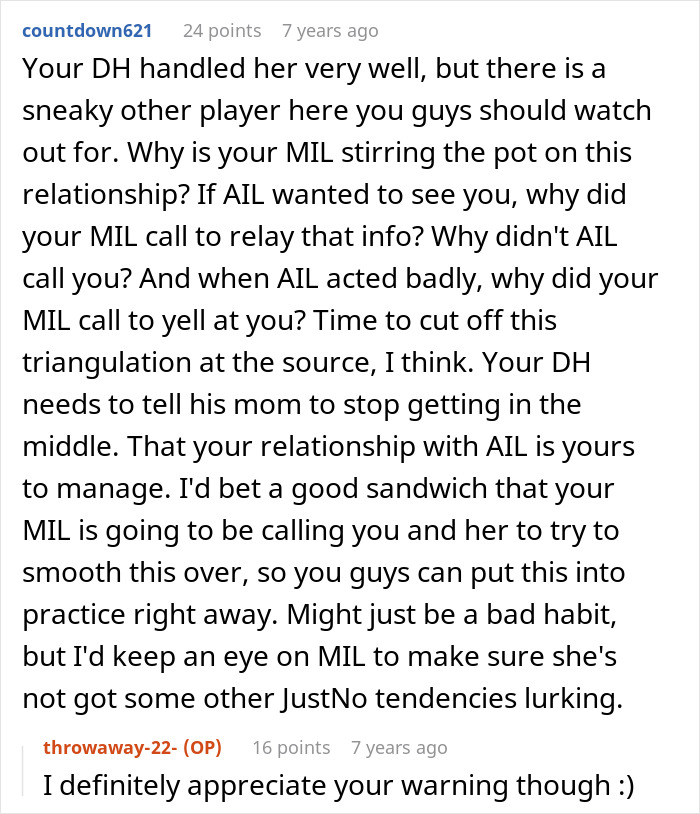 Aunt Uses Family Dinner To Insult Nephew’s Pregnant Wife, Says Her Weight Must Be Turning Him Off Aunt Uses Family Dinner To Insult Nephew’s Pregnant Wife, Says Her Weight Must Be Turning Him Off