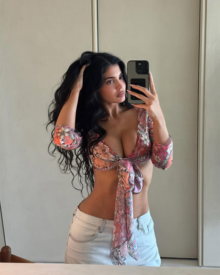 Kylie Jenner’s $200 Bikini Gets Her Mercilessly Roasted After People Compare Specs To $6 SHEIN Set Kylie Jenner’s $200 Bikini Gets Her Mercilessly Roasted After People Compare Specs To $6 SHEIN Set