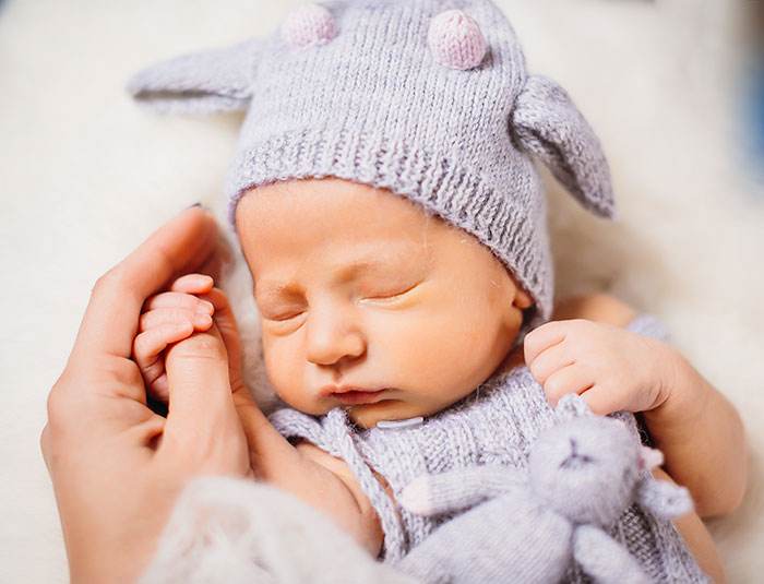 Ex Ends Relationship By Text And Disappears, Then Uses Official Paperwork To Name Man As Baby’s Dad Ex Ends Relationship By Text And Disappears, Then Uses Official Paperwork To Name Man As Baby’s Dad