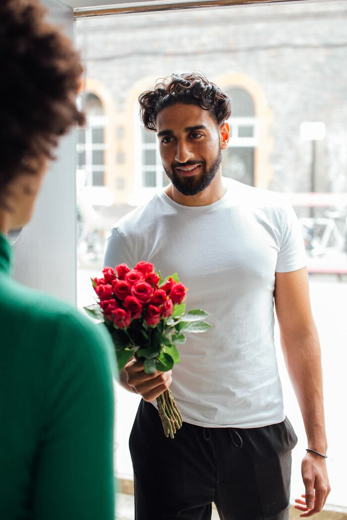 “Love Alone Isn’t A Good Reason”: 54 Things Everyone Should Know Before Getting Married “Love Alone Isn’t A Good Reason”: 54 Things Everyone Should Know Before Getting Married