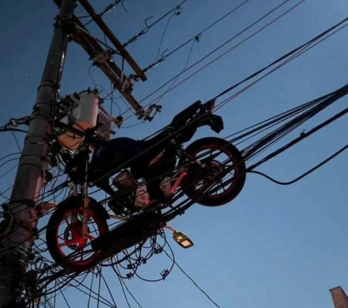 47 People Who Had A Rough Day Behind The Wheel And Made Everyone Ironically Say, “Can’t Park There, Mate” 47 People Who Had A Rough Day Behind The Wheel And Made Everyone Ironically Say, “Can’t Park There, Mate”