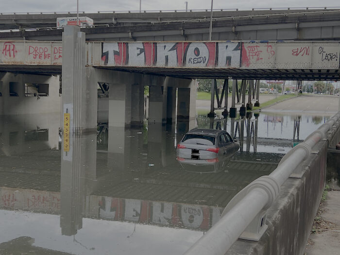 47 People Who Had A Rough Day Behind The Wheel And Made Everyone Ironically Say, “Can’t Park There, Mate” 47 People Who Had A Rough Day Behind The Wheel And Made Everyone Ironically Say, “Can’t Park There, Mate”