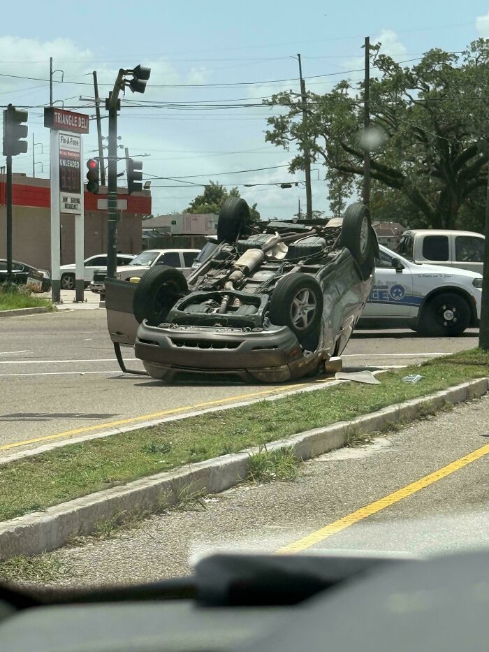 47 People Who Had A Rough Day Behind The Wheel And Made Everyone Ironically Say, “Can’t Park There, Mate” 47 People Who Had A Rough Day Behind The Wheel And Made Everyone Ironically Say, “Can’t Park There, Mate”