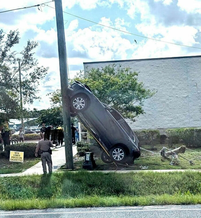 47 People Who Had A Rough Day Behind The Wheel And Made Everyone Ironically Say, “Can’t Park There, Mate” 47 People Who Had A Rough Day Behind The Wheel And Made Everyone Ironically Say, “Can’t Park There, Mate”
