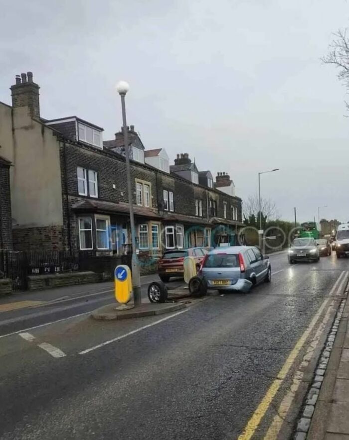 47 People Who Had A Rough Day Behind The Wheel And Made Everyone Ironically Say, “Can’t Park There, Mate” 47 People Who Had A Rough Day Behind The Wheel And Made Everyone Ironically Say, “Can’t Park There, Mate”