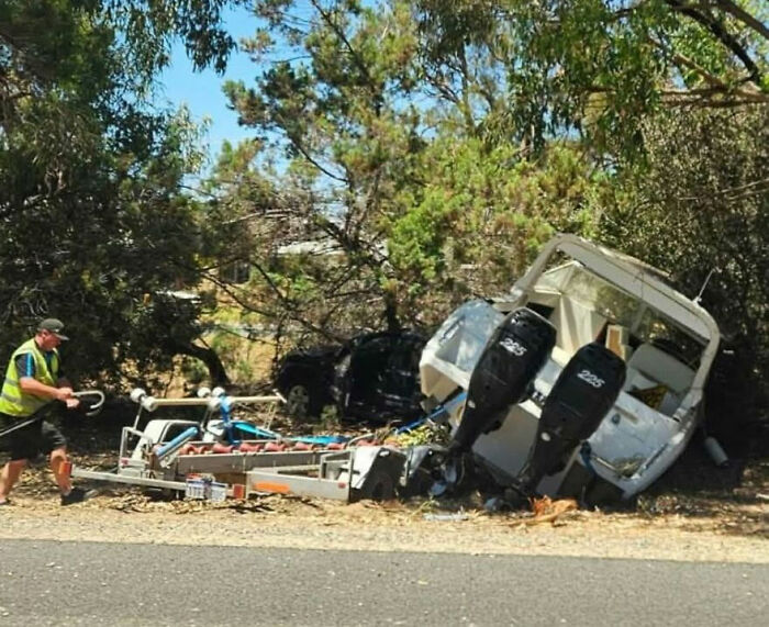 47 People Who Had A Rough Day Behind The Wheel And Made Everyone Ironically Say, “Can’t Park There, Mate” 47 People Who Had A Rough Day Behind The Wheel And Made Everyone Ironically Say, “Can’t Park There, Mate”
