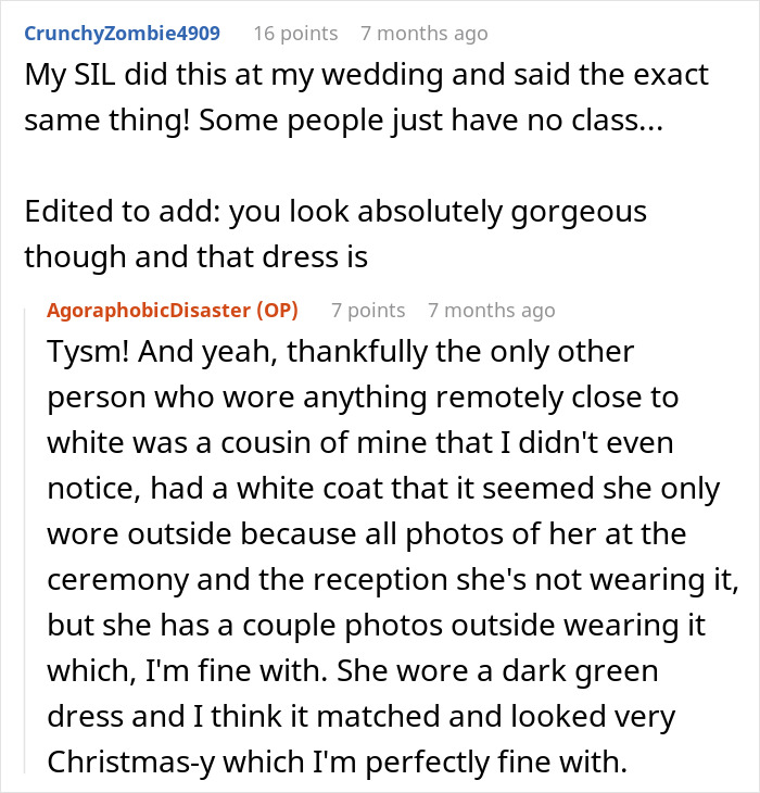 Wedding Guest Claims She Had “Nothing Else To Wear,” Bride Isn’t Buying Her Excuse Wedding Guest Claims She Had “Nothing Else To Wear,” Bride Isn’t Buying Her Excuse