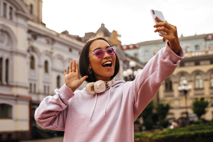 Friend Calls Out Travel Influencer For Lying About Solo Trips And Budget, Gets Blocked By Her