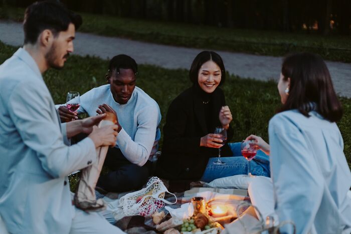 &ldquo;I Can&rsquo;t Imagine Raising A Daughter There&rdquo;: 80 Culture Shocks That Left International Couples Stunned