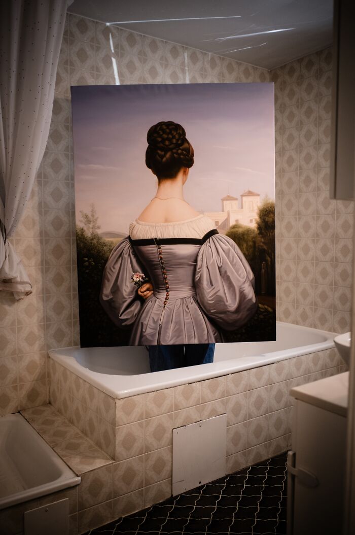 This Artist Reimagined 16 Famous Masterpieces From Behind, And The Results Are Fascinating This Artist Reimagined 16 Famous Masterpieces From Behind, And The Results Are Fascinating