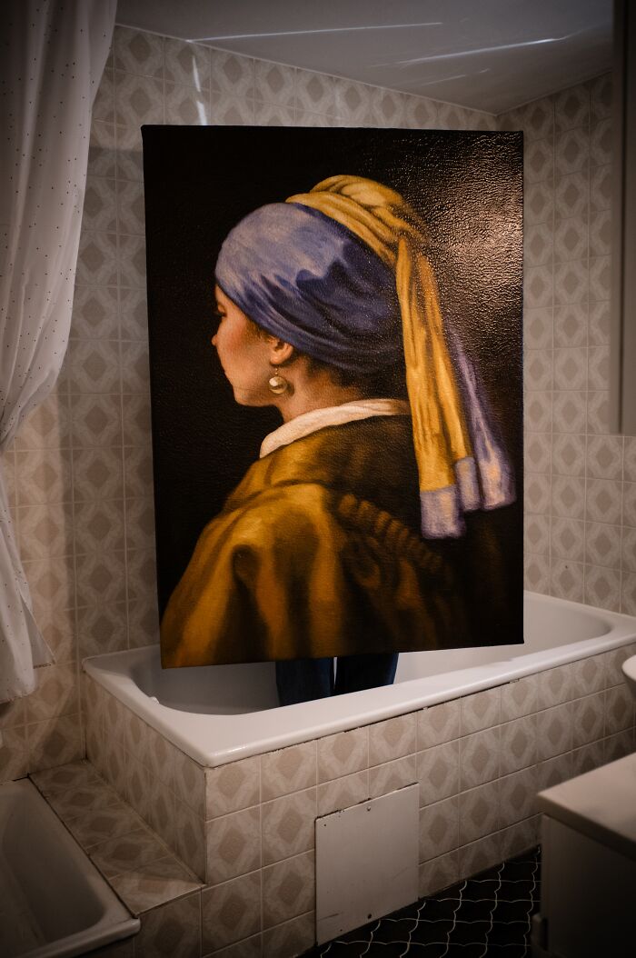 This Artist Reimagined 16 Famous Masterpieces From Behind, And The Results Are Fascinating This Artist Reimagined 16 Famous Masterpieces From Behind, And The Results Are Fascinating