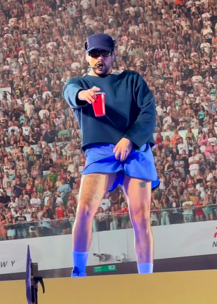 “I Got Pregnant Just Watching”: Fans Lose It Over Bad Bunny’s Steamy Dance Move “I Got Pregnant Just Watching”: Fans Lose It Over Bad Bunny’s Steamy Dance Move