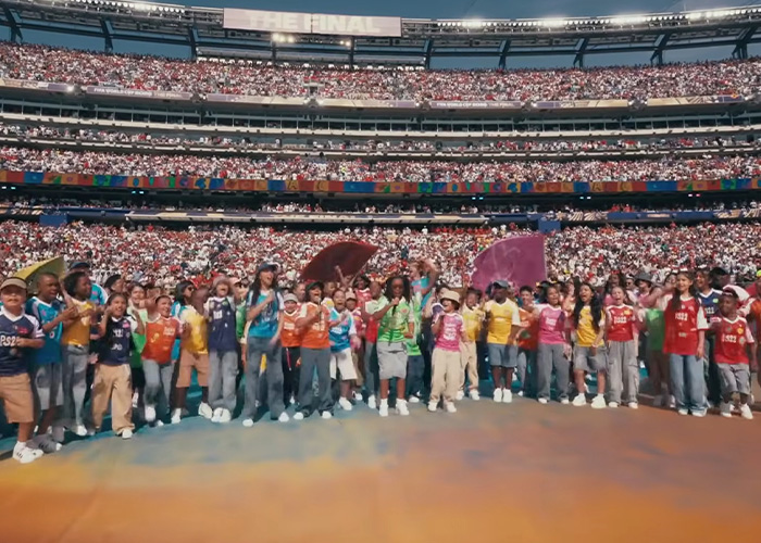 “Horrendous”: World Cup Fans Slam FIFA’s First-Ever Halftime Show As Madonna And Bieber Divide Viewers “Horrendous”: World Cup Fans Slam FIFA’s First-Ever Halftime Show As Madonna And Bieber Divide Viewers