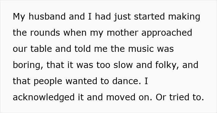 Mom Couldn’t Stand Waiting For The Dance Floor, So She Took Over Her Daughter’s Wedding Mom Couldn’t Stand Waiting For The Dance Floor, So She Took Over Her Daughter’s Wedding