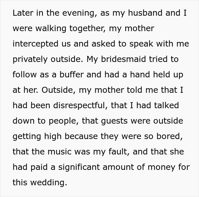 Mom Couldn’t Stand Waiting For The Dance Floor, So She Took Over Her Daughter’s Wedding Mom Couldn’t Stand Waiting For The Dance Floor, So She Took Over Her Daughter’s Wedding