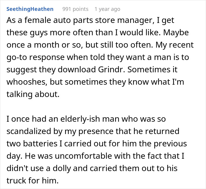 Customer Demands Help From A Man, Leaves Woman Rolling Her Eyes Customer Demands Help From A Man, Leaves Woman Rolling Her Eyes
