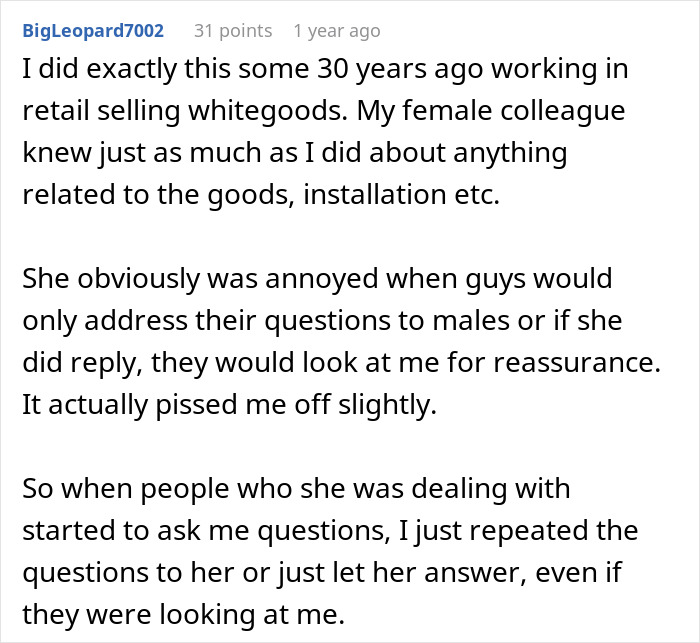 Customer Demands Help From A Man, Leaves Woman Rolling Her Eyes Customer Demands Help From A Man, Leaves Woman Rolling Her Eyes