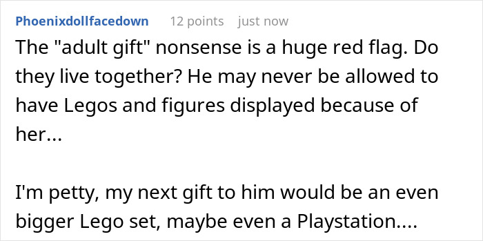 Woman Convinced Boyfriend’s Sister Is Trying To Outshine Her, Furious Over Her “Childish” Gift Woman Convinced Boyfriend’s Sister Is Trying To Outshine Her, Furious Over Her “Childish” Gift