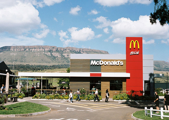 Simple McDonald’s Sign Sparks Nationwide Debate About Language And Culture Simple McDonald’s Sign Sparks Nationwide Debate About Language And Culture
