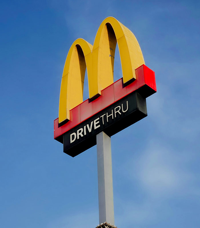 Simple McDonald’s Sign Sparks Nationwide Debate About Language And Culture Simple McDonald’s Sign Sparks Nationwide Debate About Language And Culture