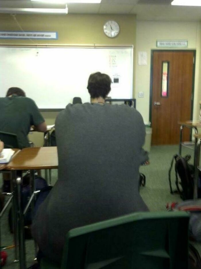 109 Photos That Completely Confused People Until They Looked A Little Closer 109 Photos That Completely Confused People Until They Looked A Little Closer