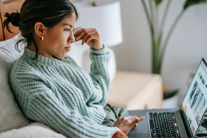“I Should Get Parole In 90 Days”: 44 Crazy Things Women Have Put On Their Dating Profiles “I Should Get Parole In 90 Days”: 44 Crazy Things Women Have Put On Their Dating Profiles