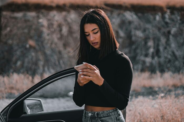 “I Should Get Parole In 90 Days”: 44 Crazy Things Women Have Put On Their Dating Profiles “I Should Get Parole In 90 Days”: 44 Crazy Things Women Have Put On Their Dating Profiles