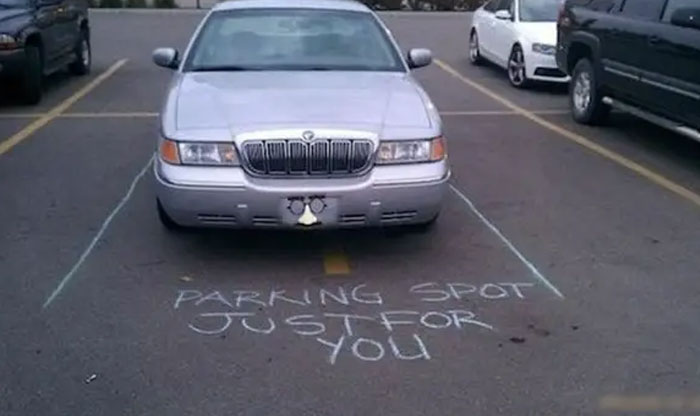 71 Times People Saw Such Outrageous Parking, They Had To Share The Pics Online 71 Times People Saw Such Outrageous Parking, They Had To Share The Pics Online