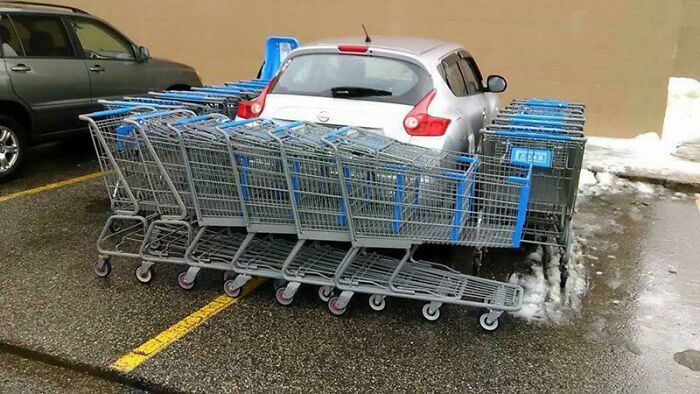 71 Times People Saw Such Outrageous Parking, They Had To Share The Pics Online 71 Times People Saw Such Outrageous Parking, They Had To Share The Pics Online