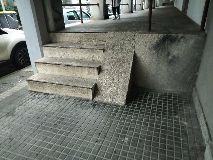 52 Times Urban Designers Forgot To Think About People’s Comfort And Happiness 52 Times Urban Designers Forgot To Think About People’s Comfort And Happiness