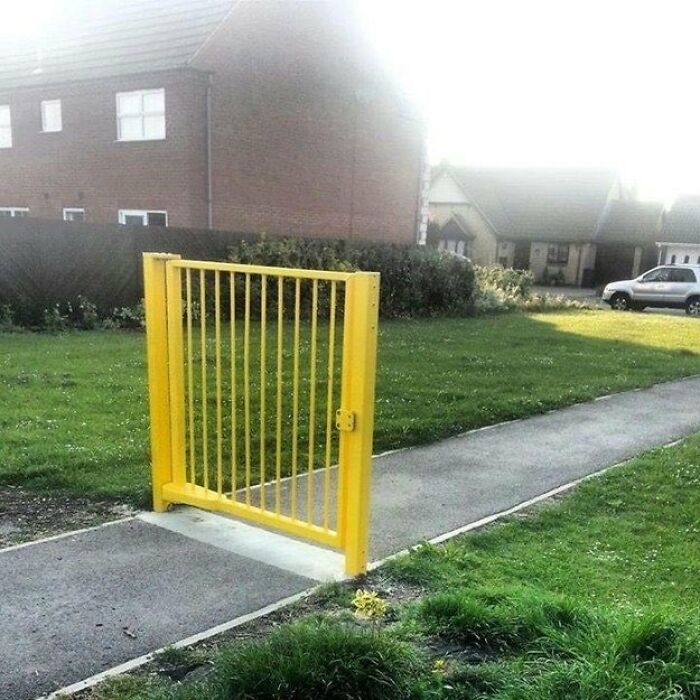 52 Times Urban Designers Forgot To Think About People’s Comfort And Happiness 52 Times Urban Designers Forgot To Think About People’s Comfort And Happiness
