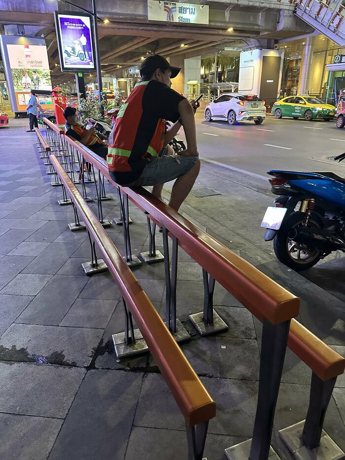 52 Times Urban Designers Forgot To Think About People’s Comfort And Happiness 52 Times Urban Designers Forgot To Think About People’s Comfort And Happiness