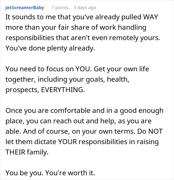 Man Says His Parents Ruined His Childhood By Making Him Raise Their Kids, Refuses To Return Man Says His Parents Ruined His Childhood By Making Him Raise Their Kids, Refuses To Return