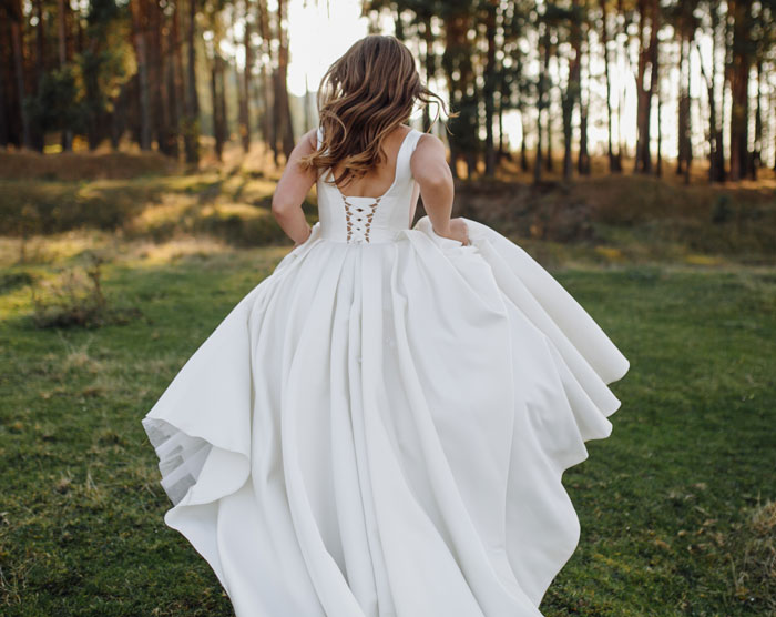 Bride Forbids Bro From Wearing Dress To Wedding After Realizing He Just Wants To Mock Trans Friend