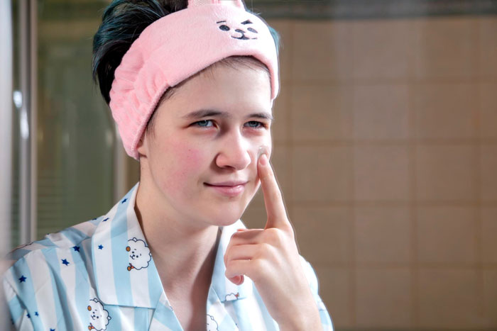 Young Girls Are Obsessed With Flawless Skin, But They Are Falling Deep Down The Cosmeticorexia Rabbit Hole