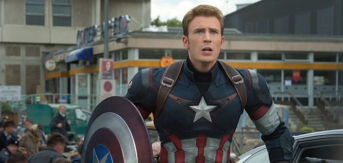 Chris Evans Just Had His Very First “Glowdown” And The Entire Internet Is Having A Meltdown Chris Evans Just Had His Very First “Glowdown” And The Entire Internet Is Having A Meltdown