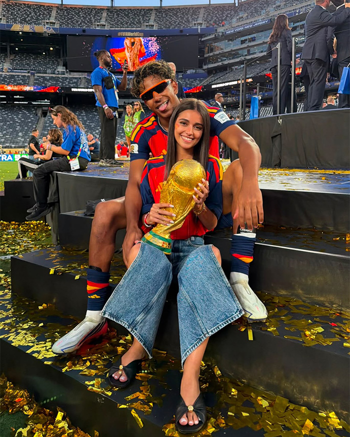 “If You’re A Woman, You Know”: World Cup Hero’s Treatment Of Girlfriend After Final Win Enrages Female Fans “If You’re A Woman, You Know”: World Cup Hero’s Treatment Of Girlfriend After Final Win Enrages Female Fans
