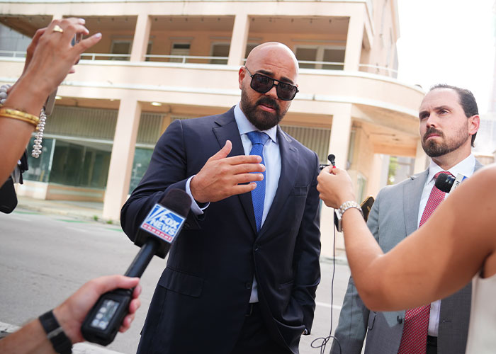 Manosphere’s Andrew Tate Got Arrested In Florida, And The Video Has Prompted Some Of The Best Memes In Ages Manosphere’s Andrew Tate Got Arrested In Florida, And The Video Has Prompted Some Of The Best Memes In Ages