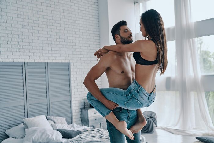 Experts Reveal Why “Queening” Is The Intimate Position Women Can’t Get Enough Of