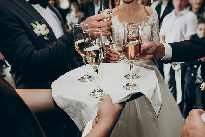 57 Weddings People Really Regret Spending Their Time And Money On 57 Weddings People Really Regret Spending Their Time And Money On