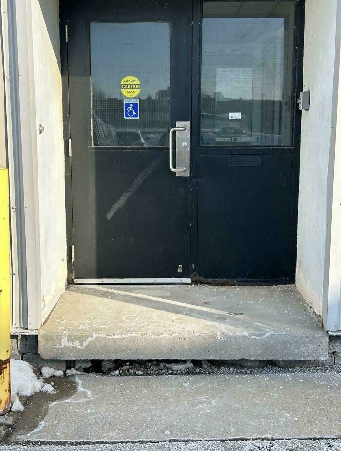 121 Construction Fails That Look Like Someone Gave Up Halfway Through 121 Construction Fails That Look Like Someone Gave Up Halfway Through