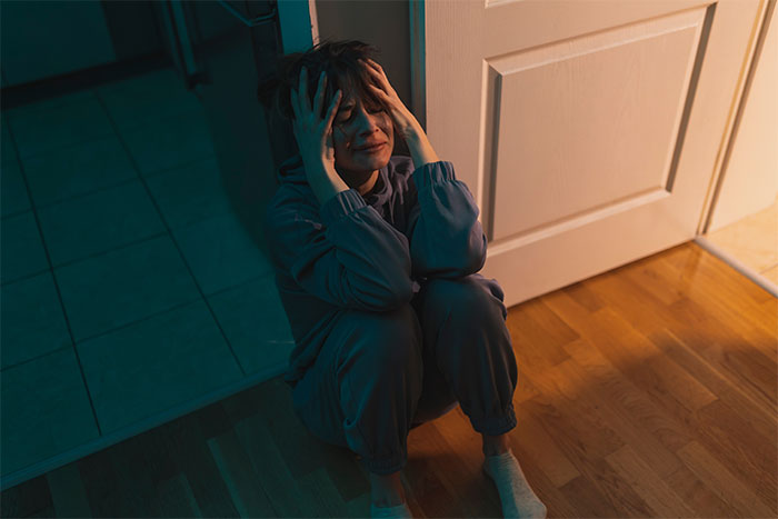 Woman Gets An Unexpected Wake-Up Call After Getting Dumped In The Worst Way Possible Woman Gets An Unexpected Wake-Up Call After Getting Dumped In The Worst Way Possible