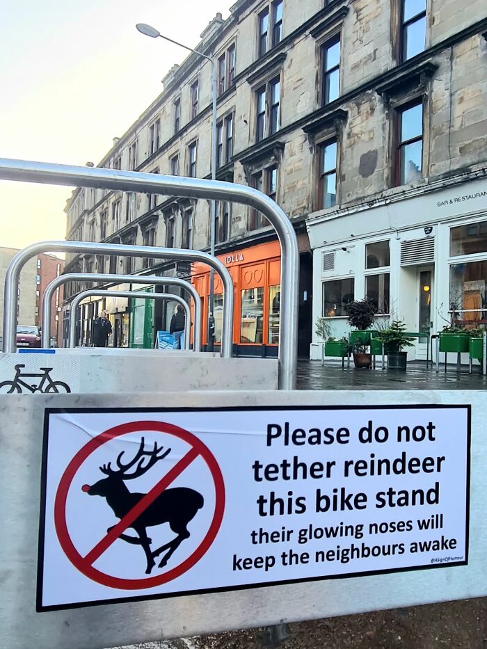 This Artist Put Up 37 Brilliantly Absurd Signs That Look Official Until You Actually Read Them This Artist Put Up 37 Brilliantly Absurd Signs That Look Official Until You Actually Read Them